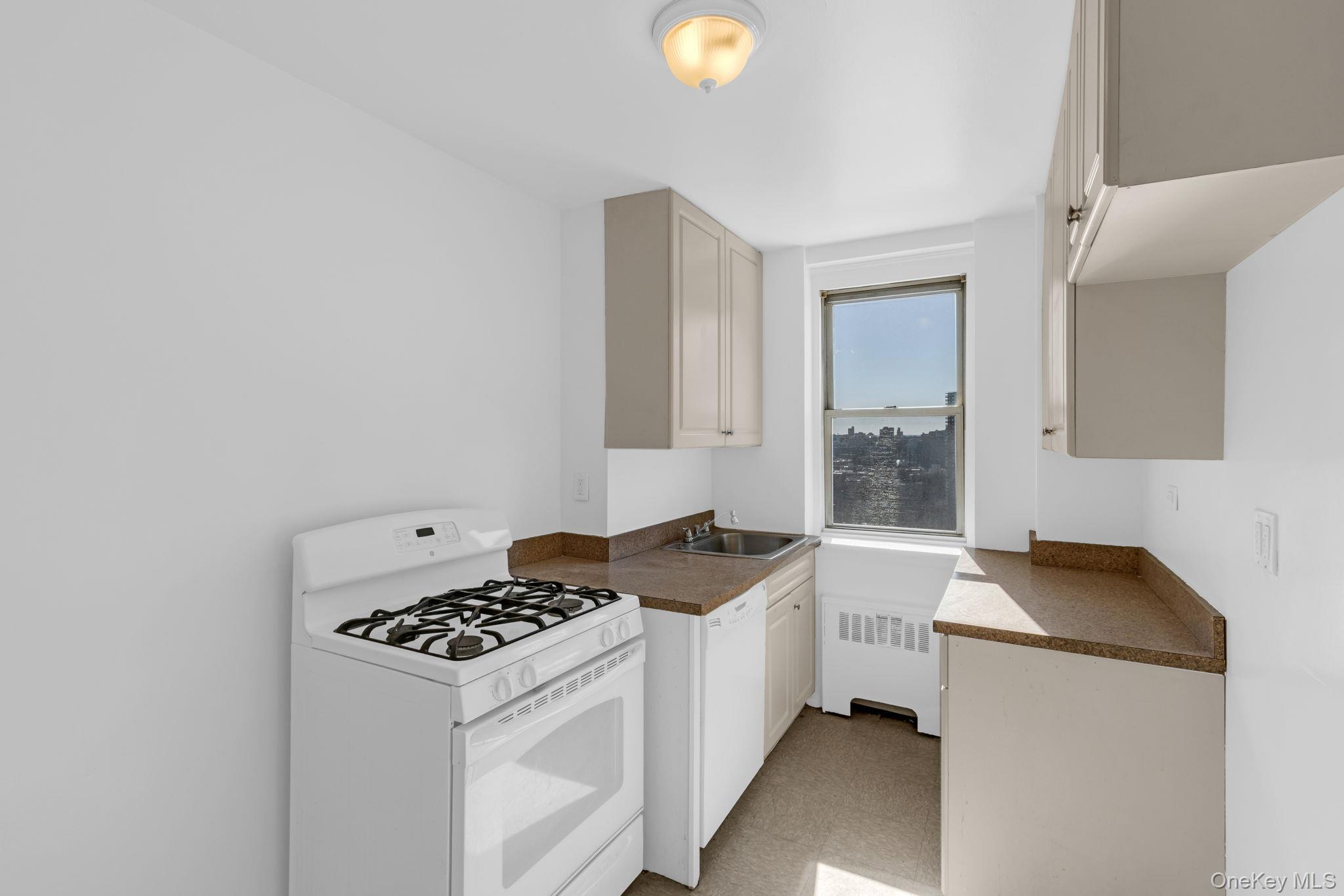 60 Knolls Crescent # 6L, Bronx, NY 10463