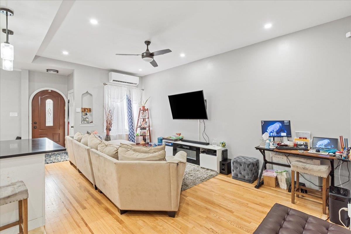 335 E 59th Street, Brooklyn, NY 11203