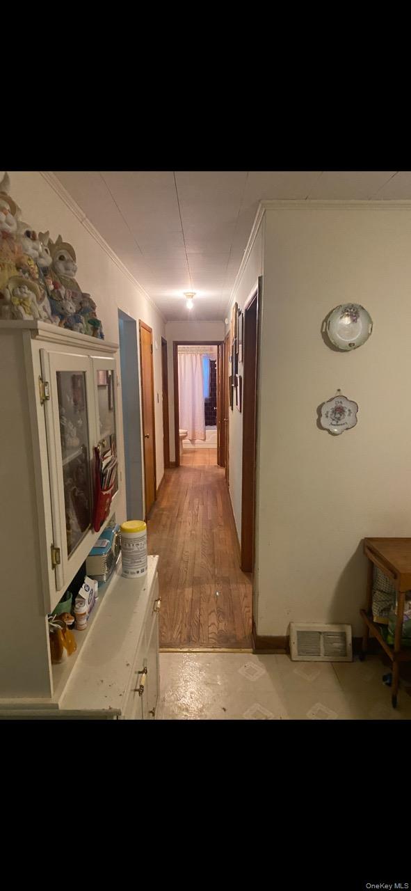 19 East Avenue, Walden, NY 12586