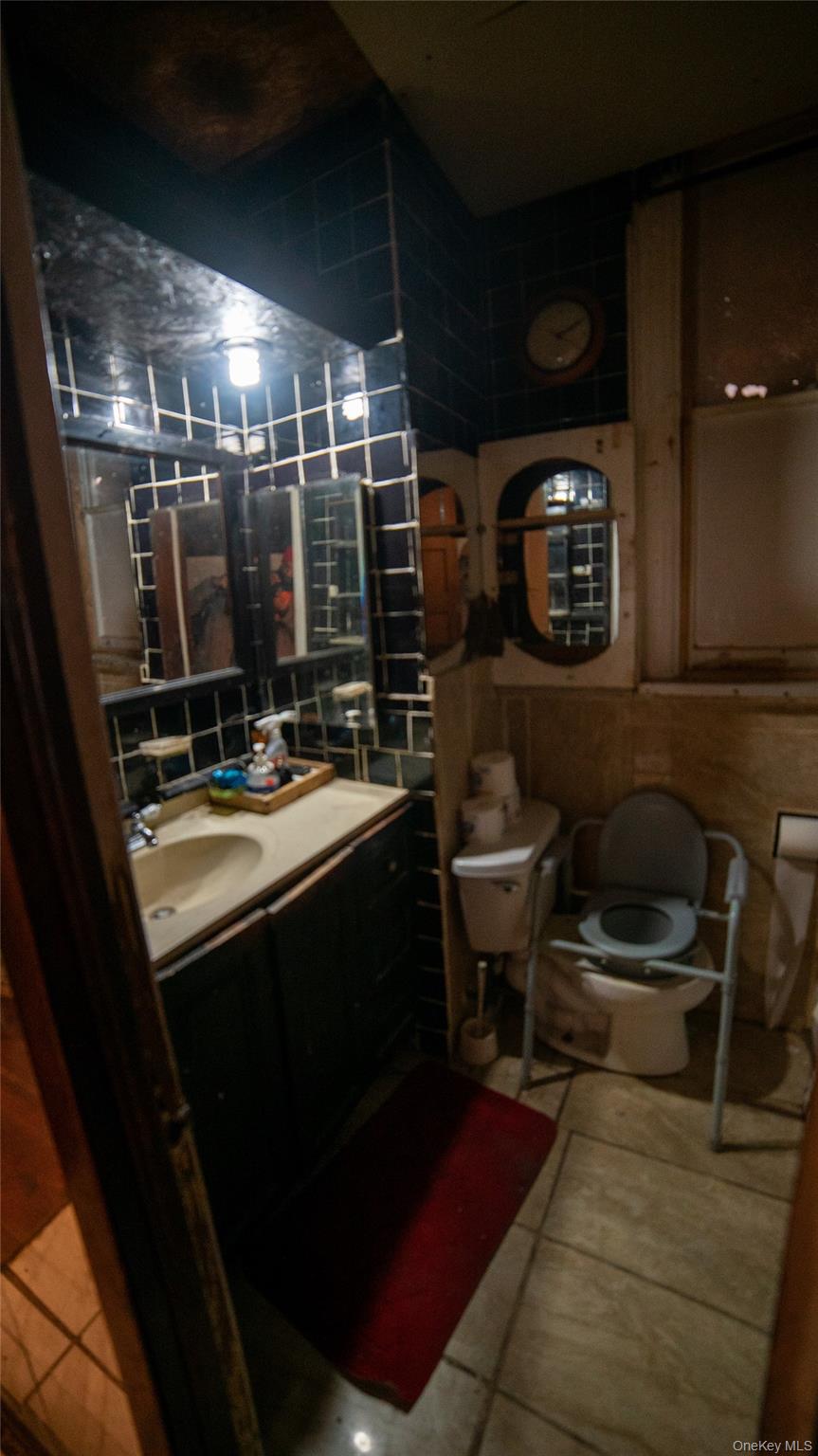 3301 Cruger Avenue, Bronx, NY 10467