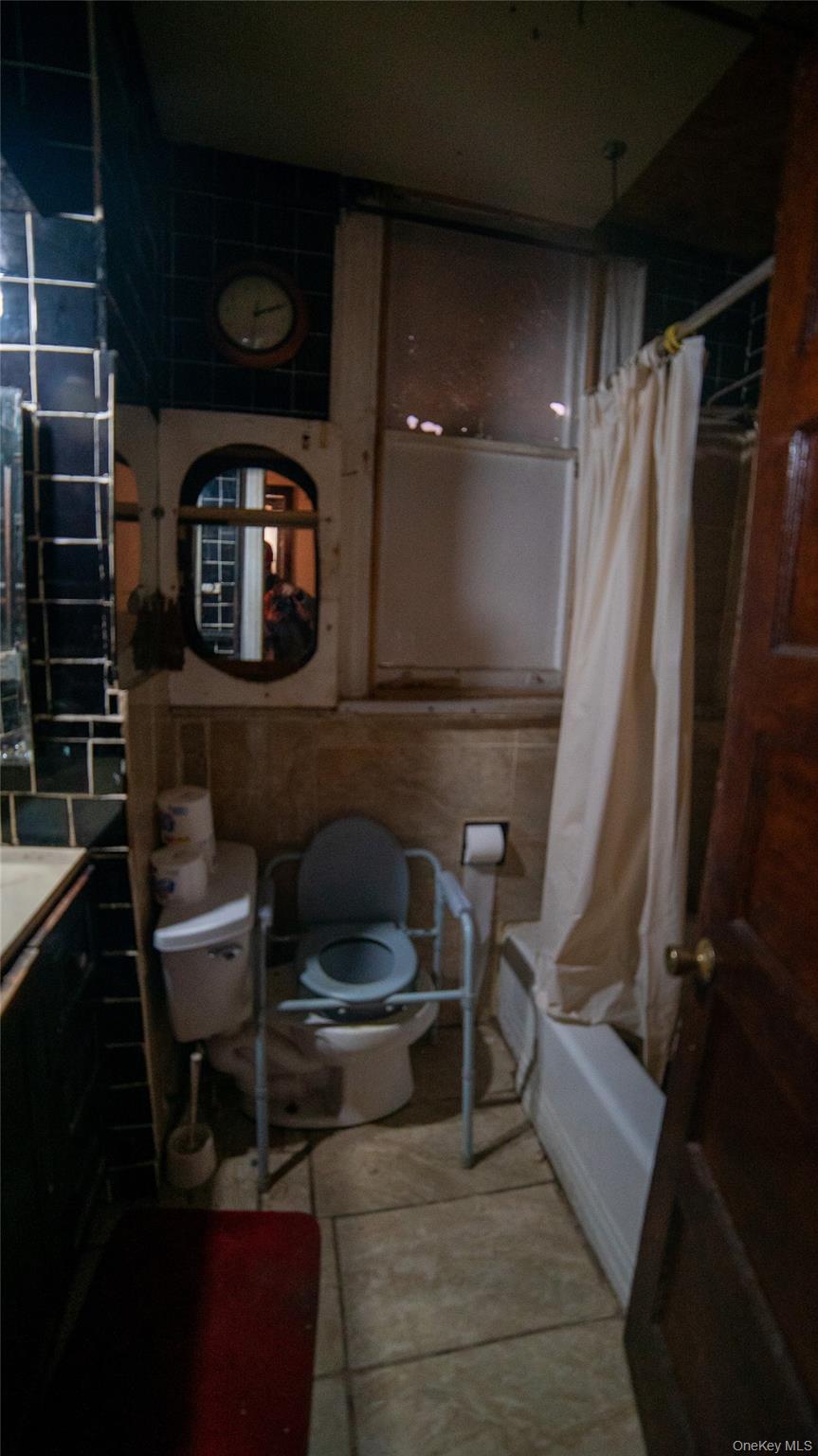 3301 Cruger Avenue, Bronx, NY 10467