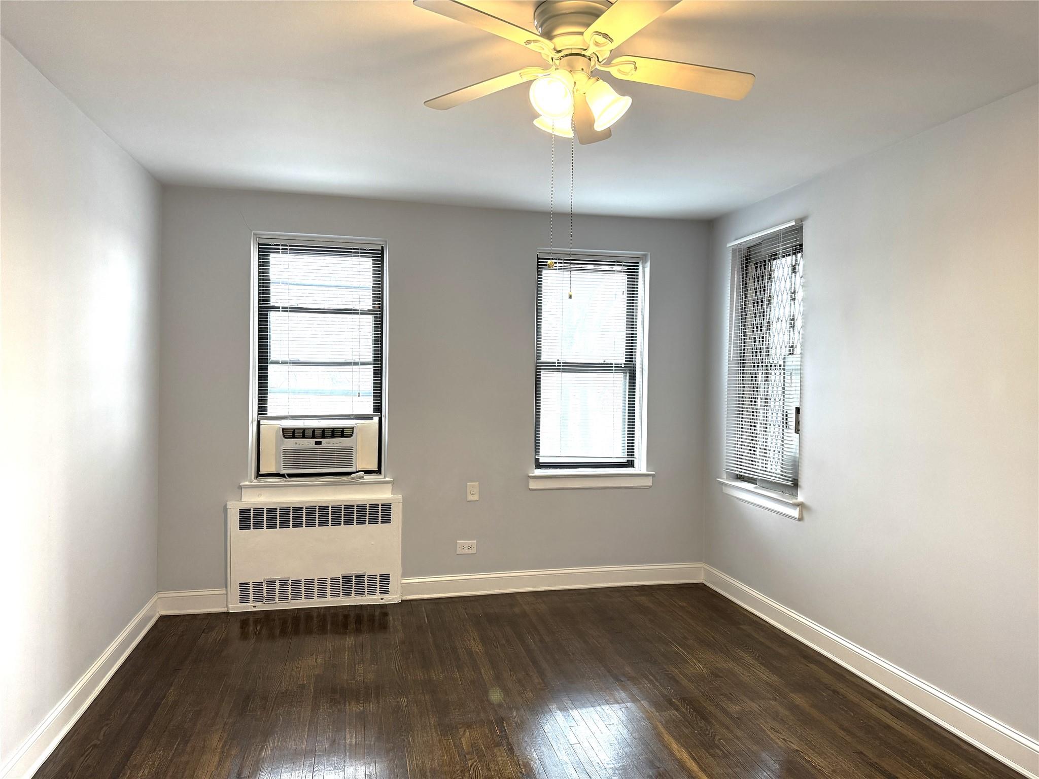 143-50 Hoover Ave # 204, Briarwood, NY 11435