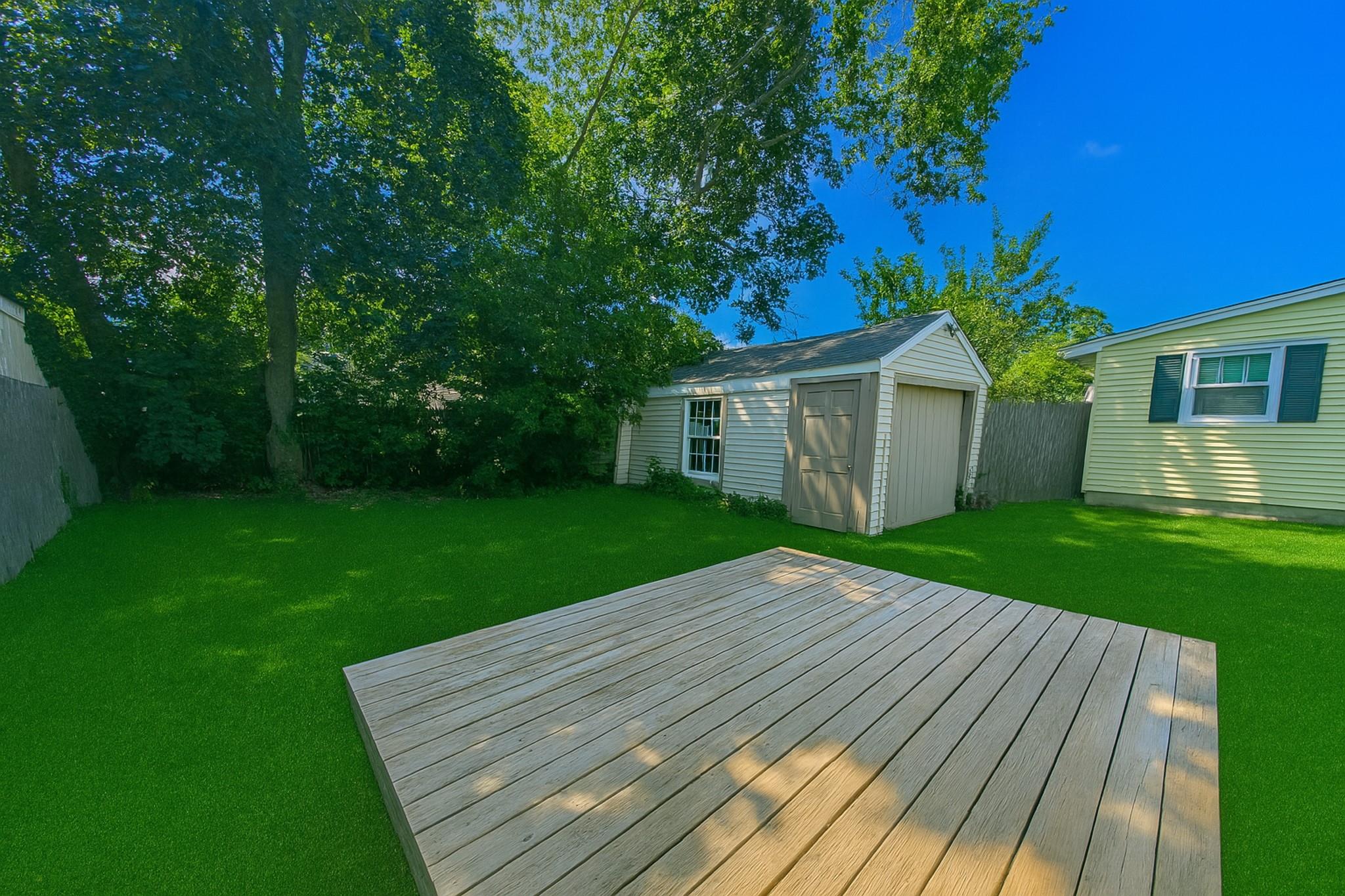 280 Champlin Place, Greenport, NY 11944