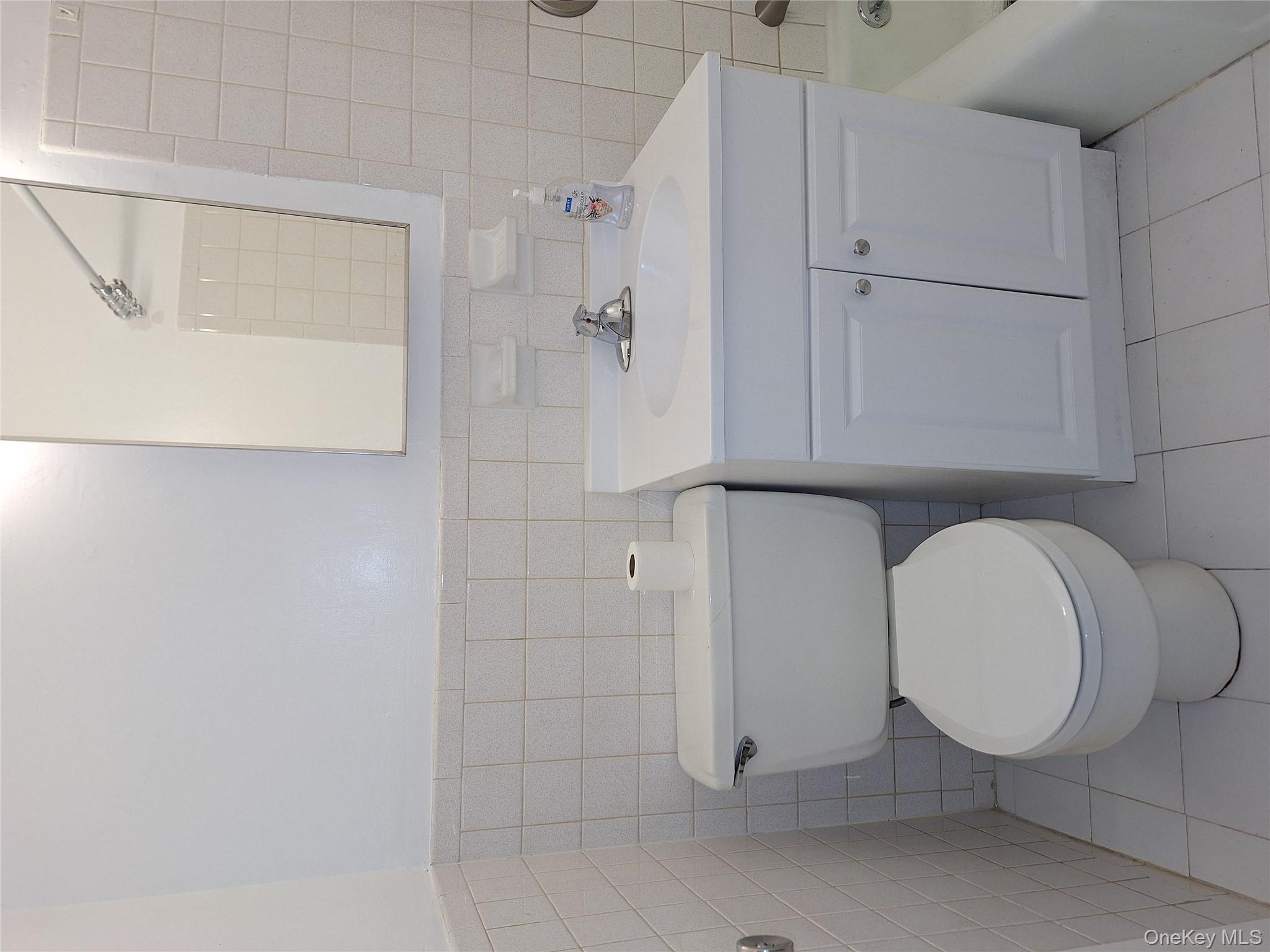 2035 Central Park Ave # 1S, Yonkers, NY 10710