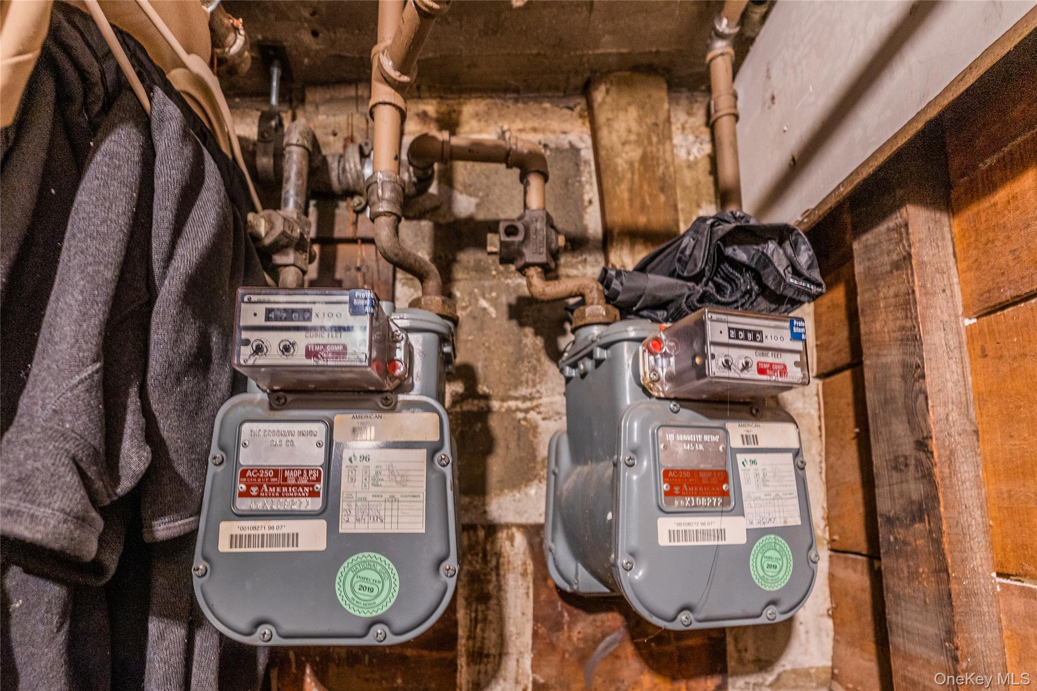 78-24 68th Road, Middle Village, NY 11379