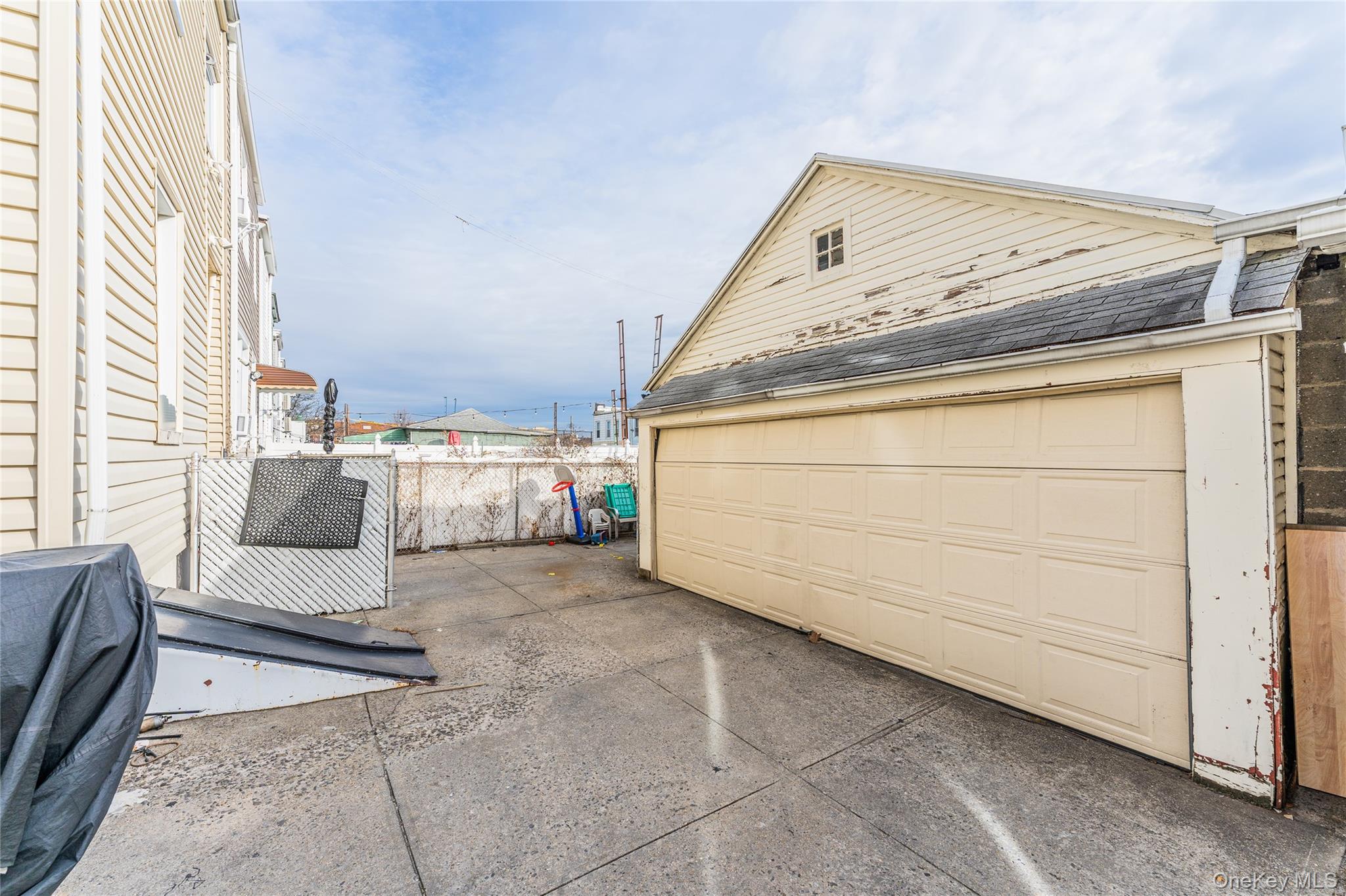 78-24 68th Road, Middle Village, NY 11379