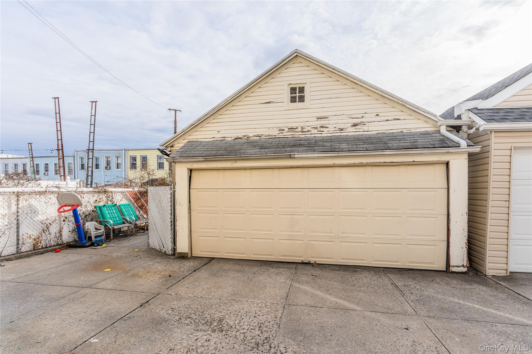 78-24 68th Road, Middle Village, NY 11379