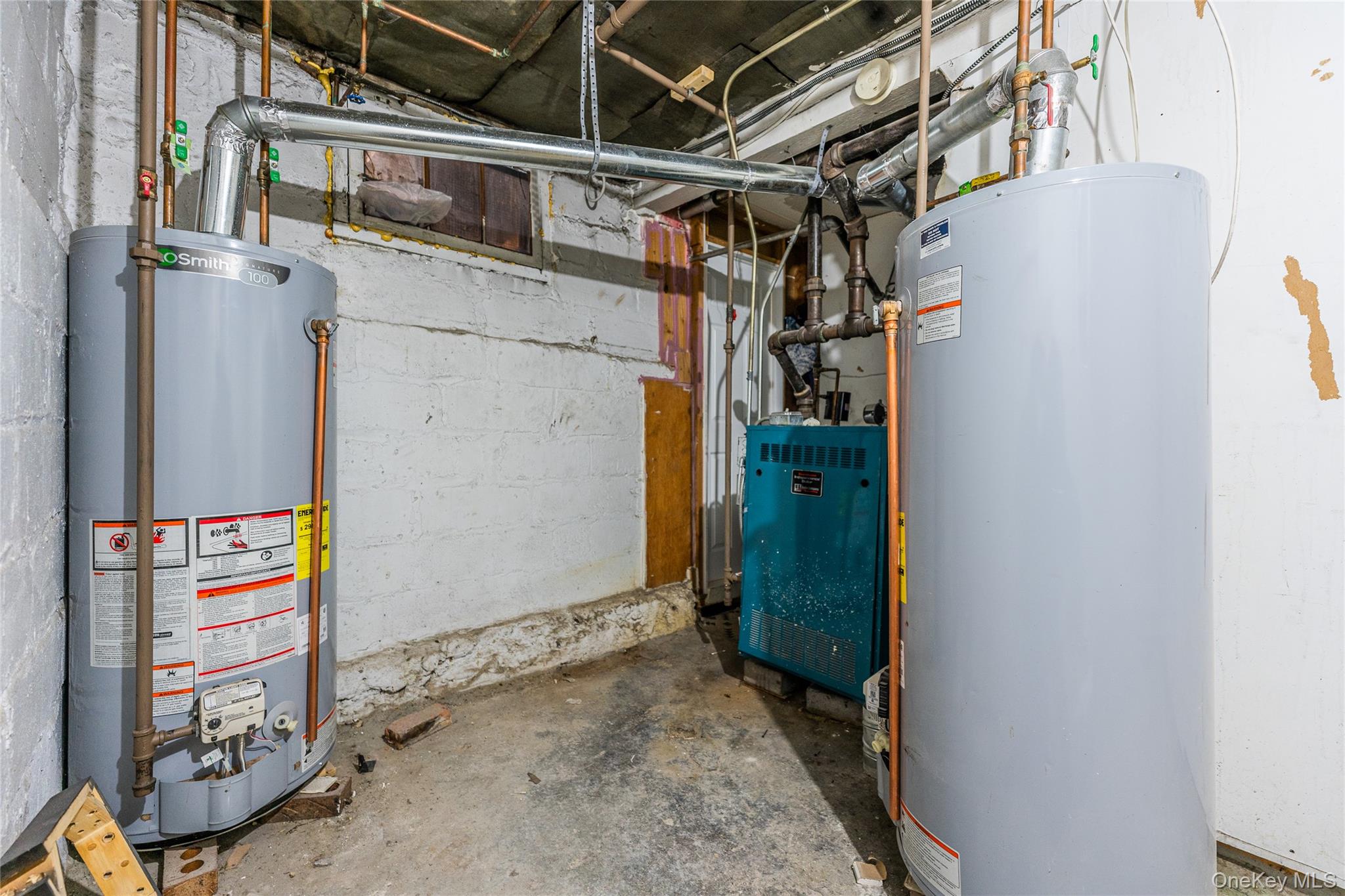 78-24 68th Road, Middle Village, NY 11379