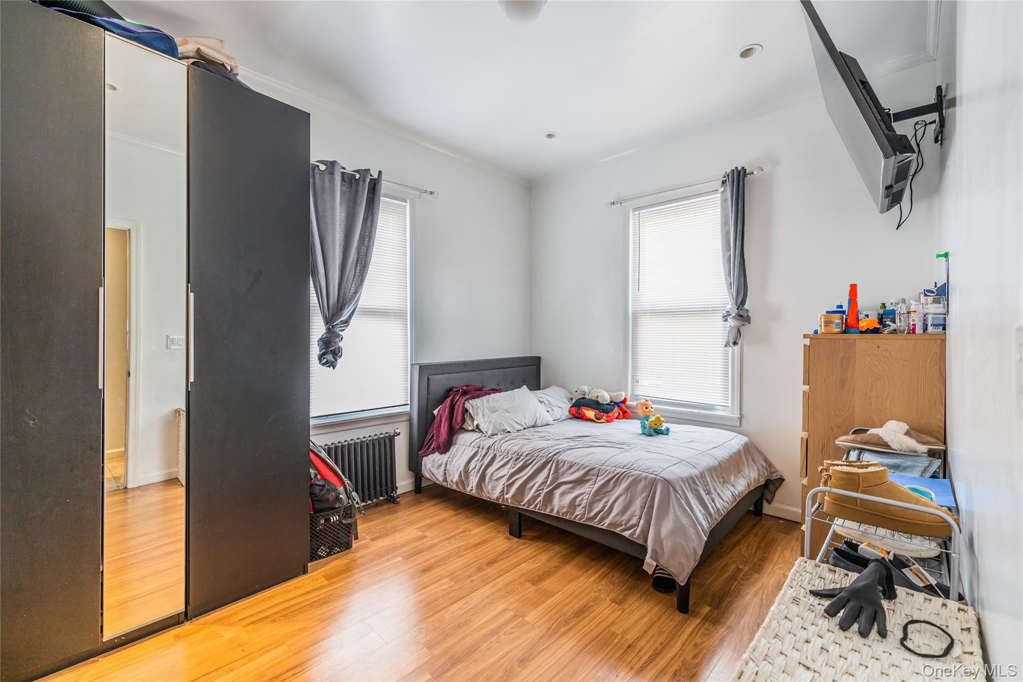 78-24 68th Road, Middle Village, NY 11379