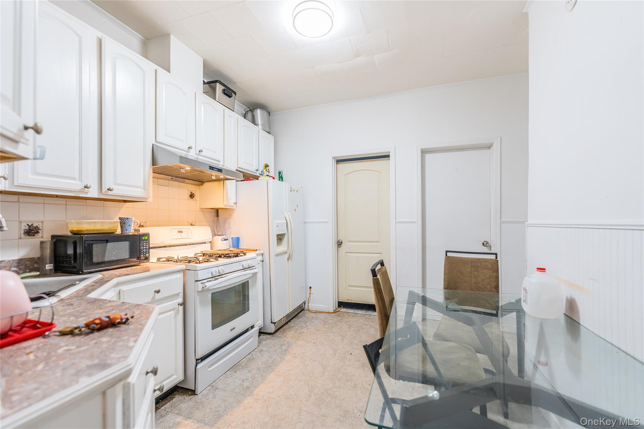 78-24 68th Road, Middle Village, NY 11379