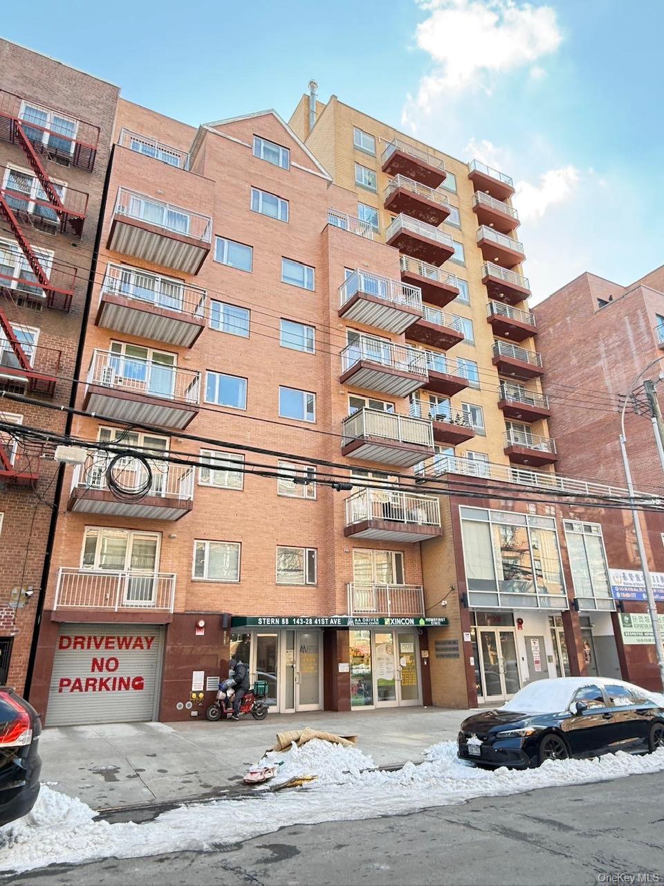 143-28 41st Avenue # 3D, Flushing, NY 11355