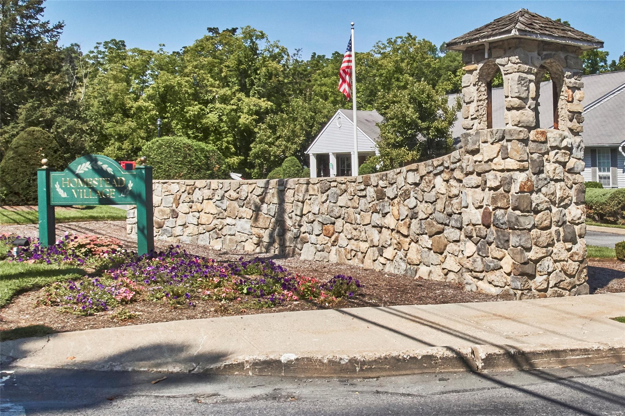 31 Homestead Village Drive, Warwick, NY 10990