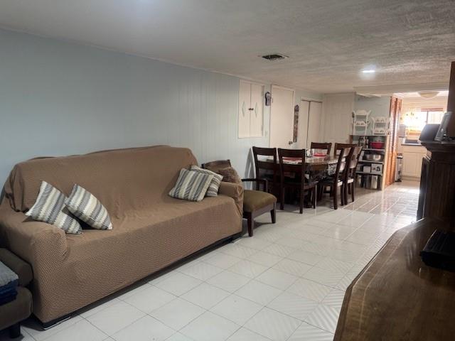 952 Thompson Drive, Bay Shore, NY 11706