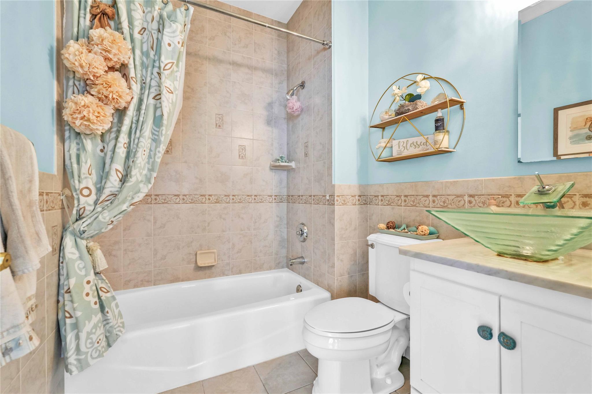 192 Beach 74th Street, Arverne, NY 11692