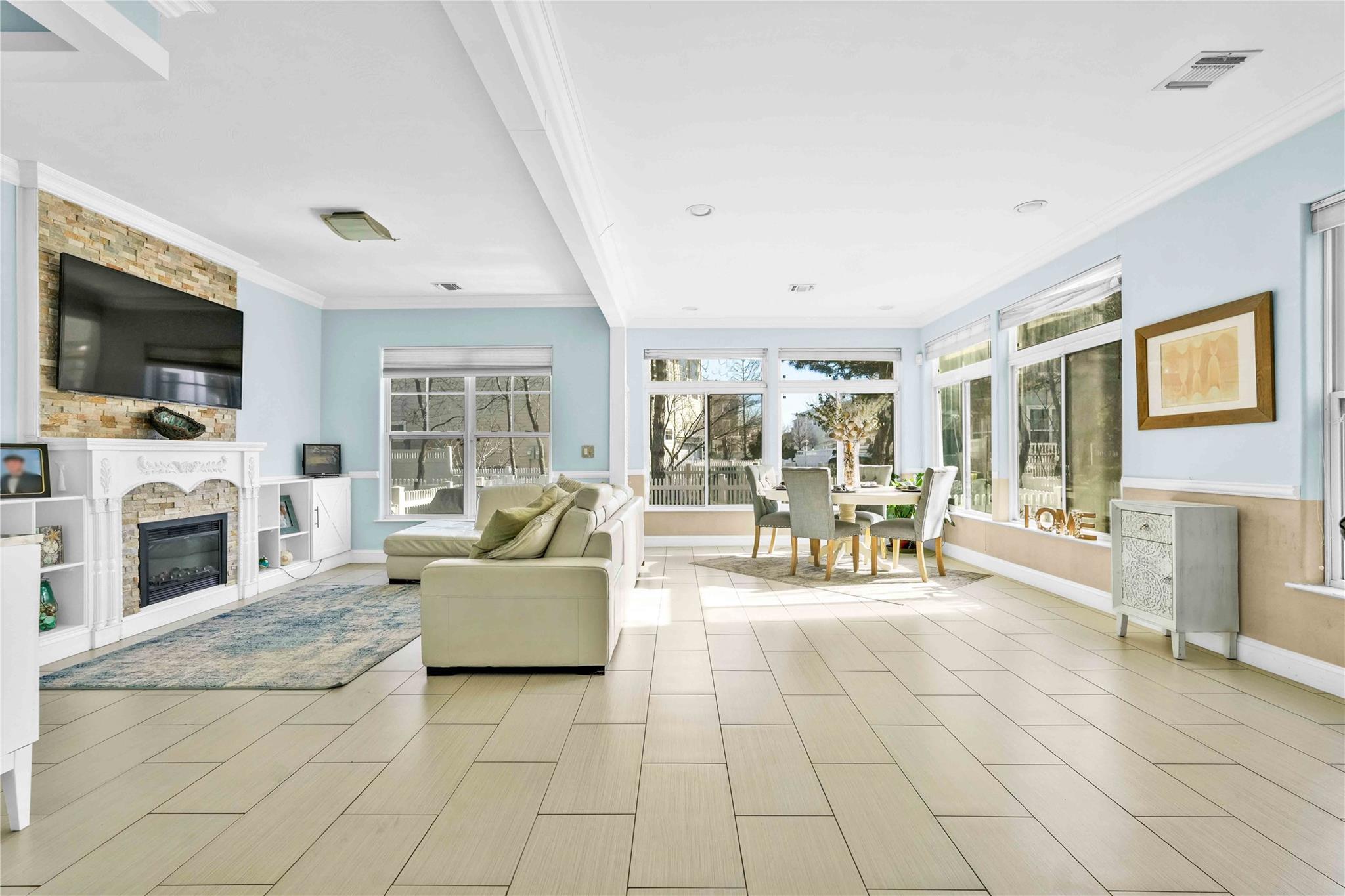 192 Beach 74th Street, Arverne, NY 11692