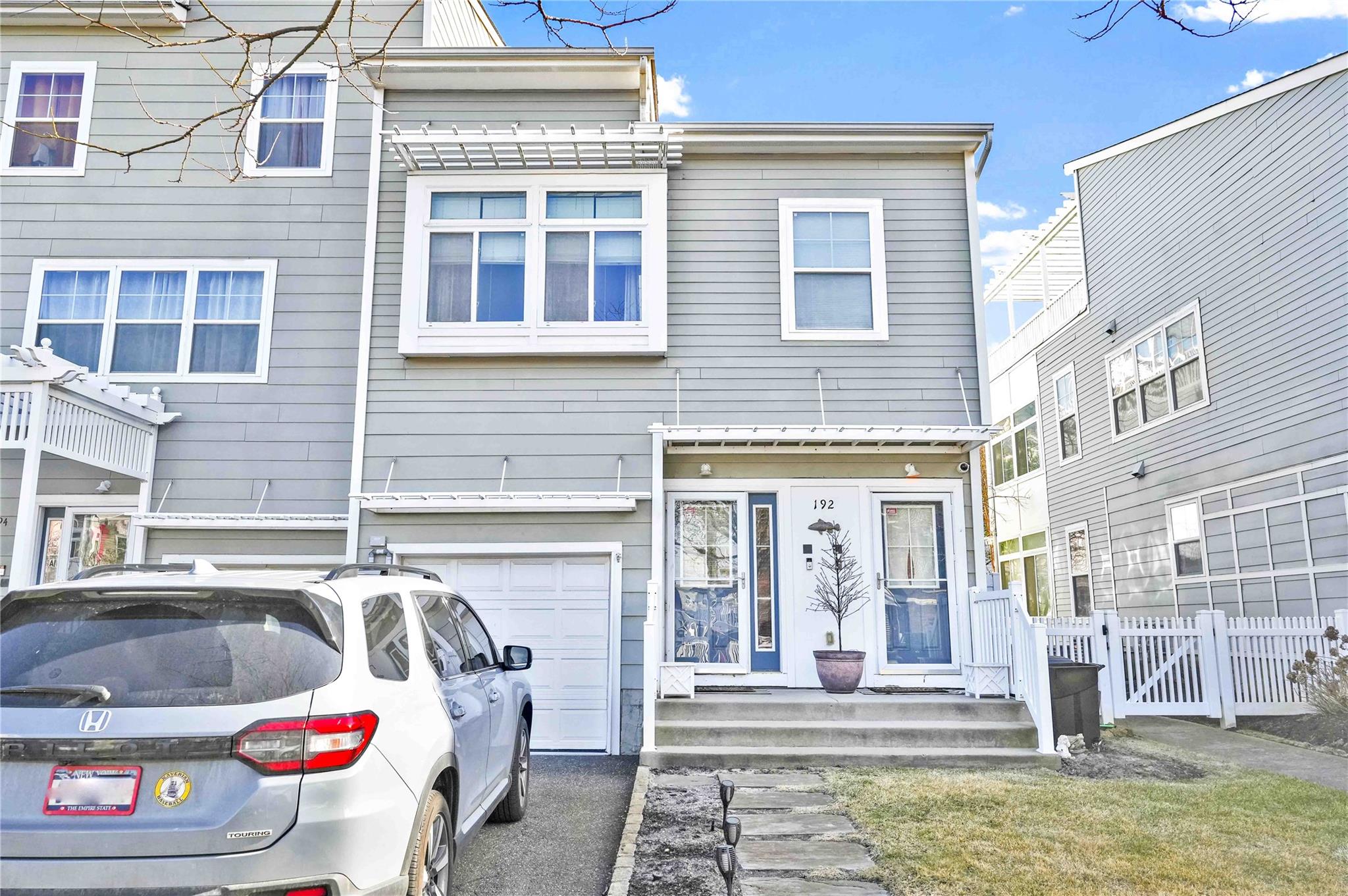 192 Beach 74th Street, Arverne, NY 11692