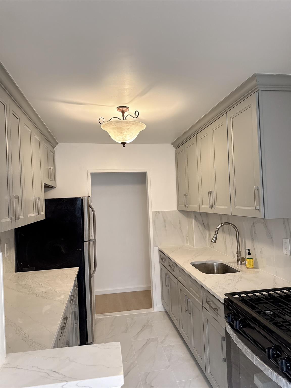 138-10 Franklin Avenue # 3L, Flushing, NY 11355