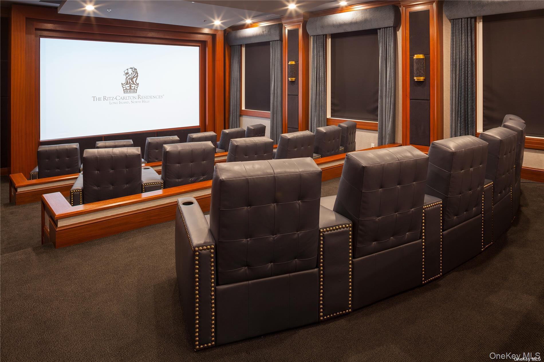 1000 Royal Court # 1106, North Hills, NY 11040