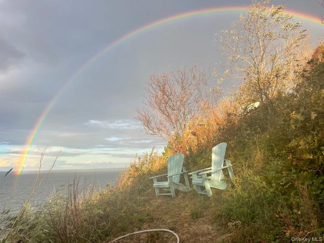 24 Cliff Way, Baiting Hollow, NY 11933