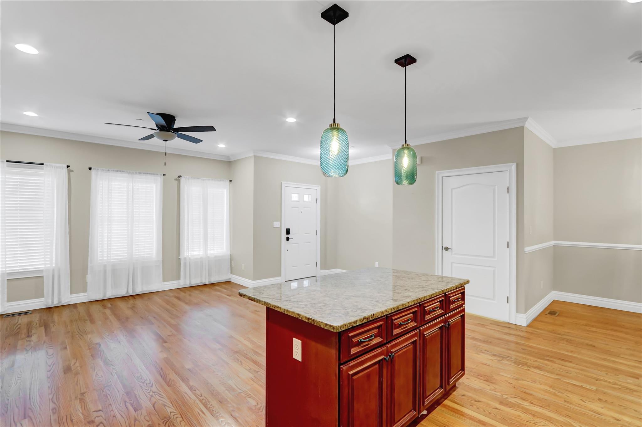 19 Della Drive # 19, West Babylon, NY 11704