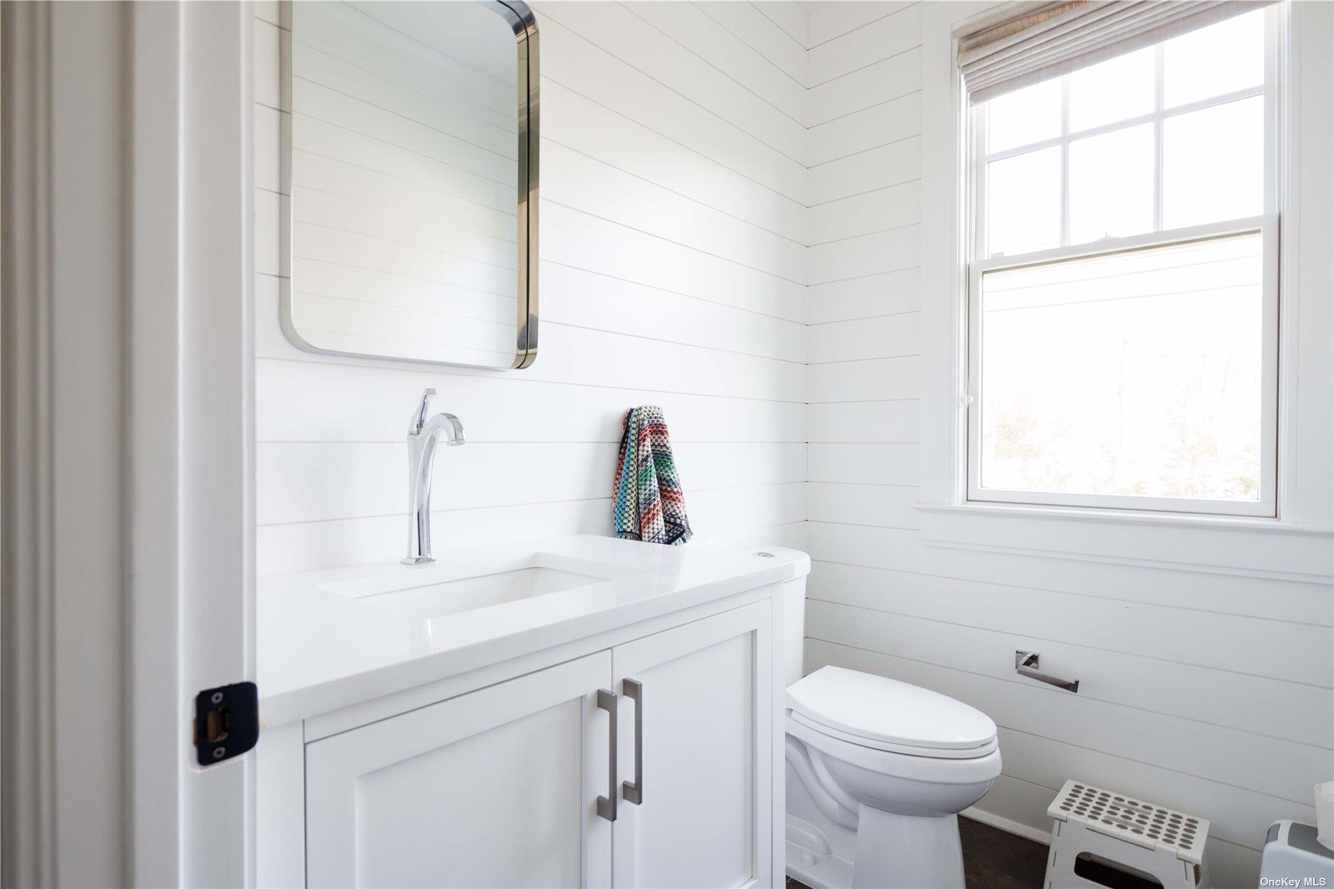 2415 Cox Neck Road, Mattituck, NY 11952