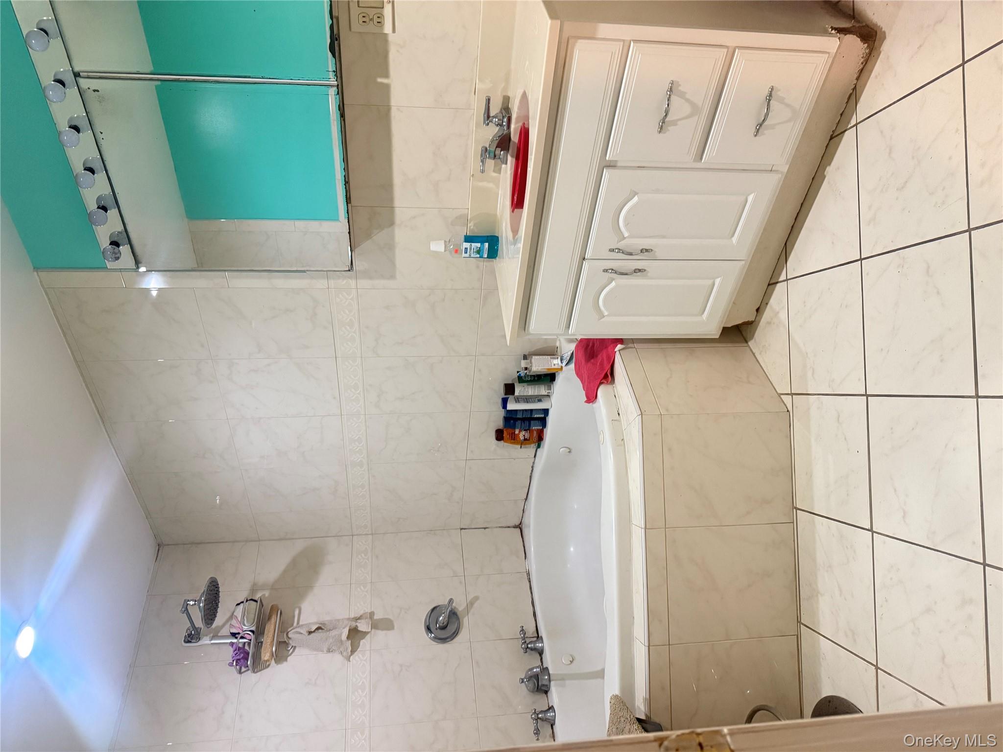 6813 60th Street, Ridgewood, NY 11385