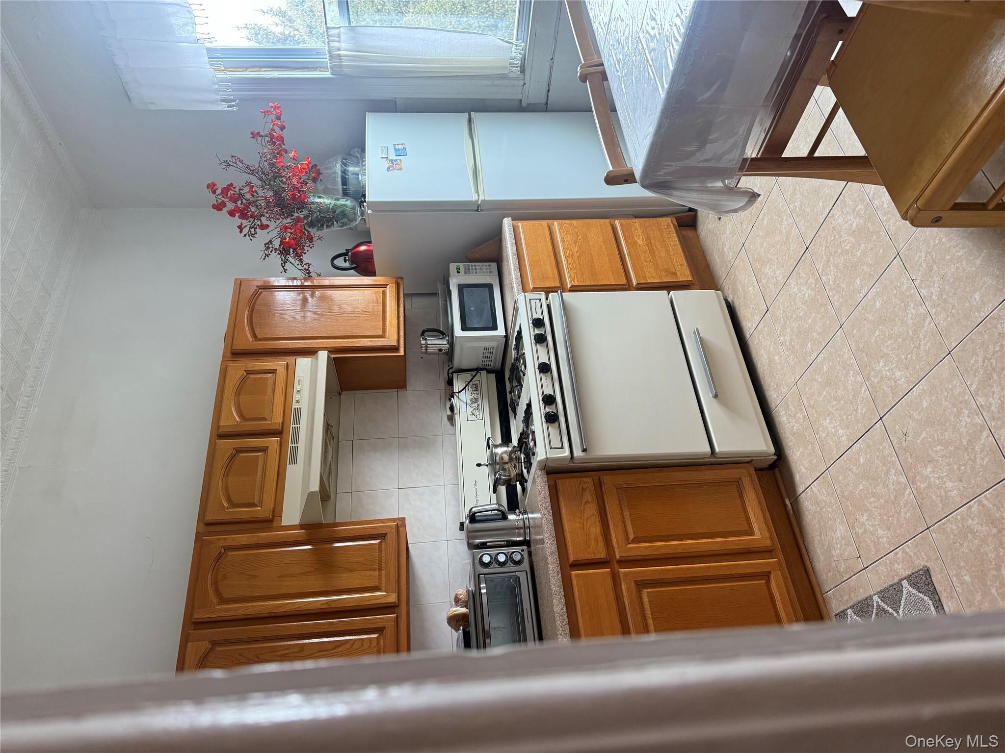 6813 60th Street, Ridgewood, NY 11385