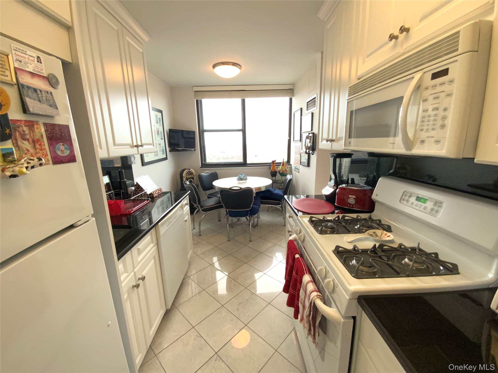 27110 Grand Central Parkway # 33D, Floral Park, NY 11005