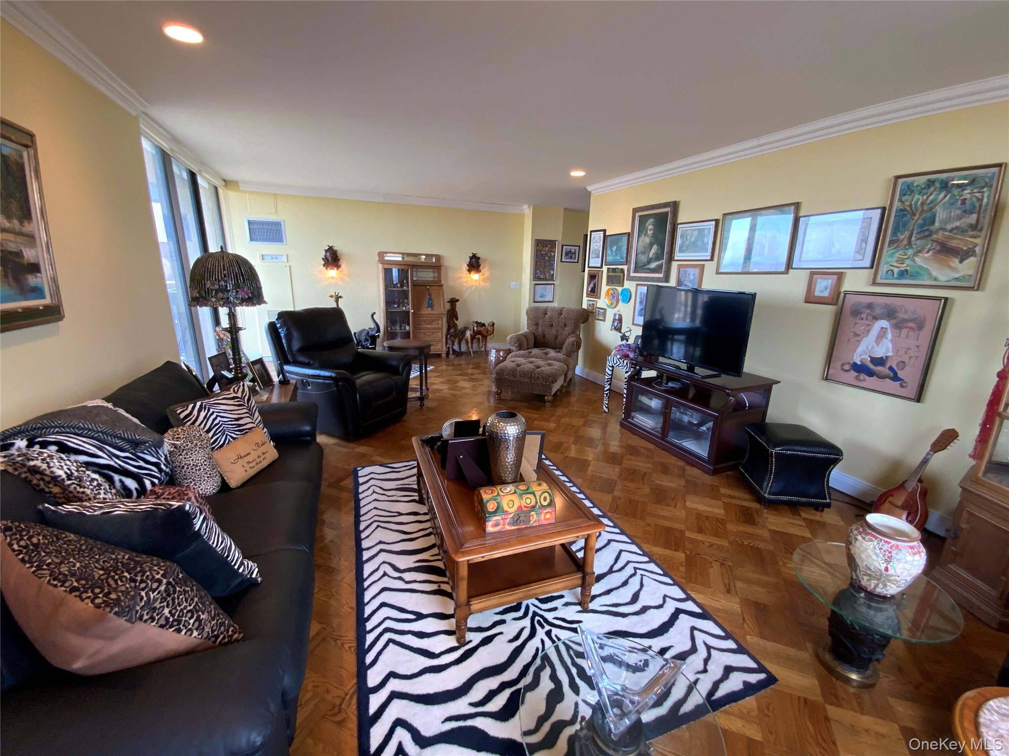 27110 Grand Central Parkway # 33D, Floral Park, NY 11005