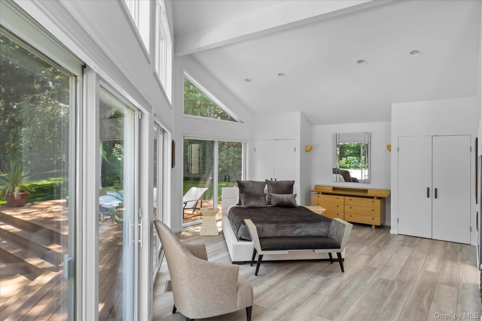 24 Saddle Lane, East Hampton, NY 11937