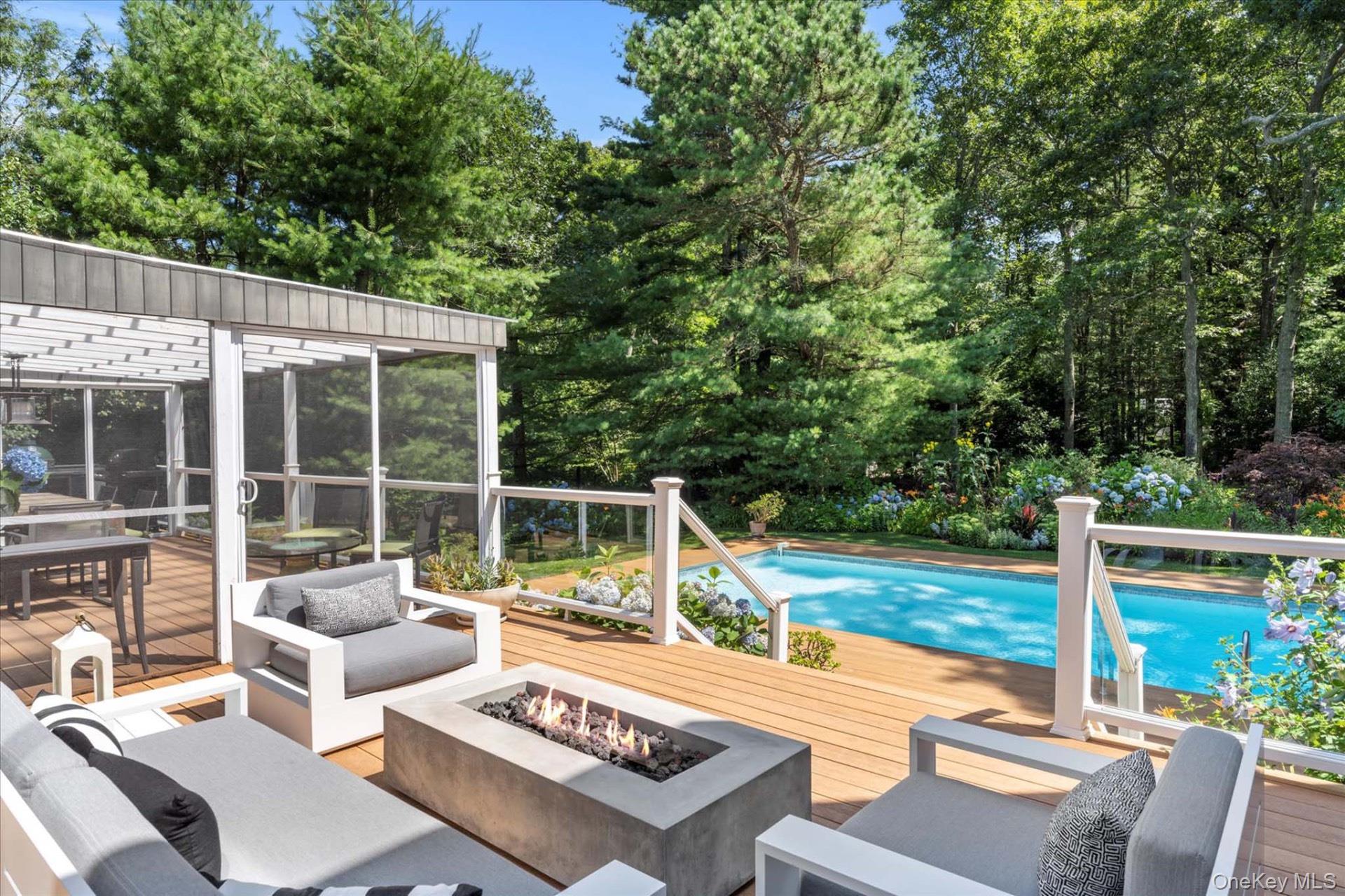 24 Saddle Lane, East Hampton, NY 11937