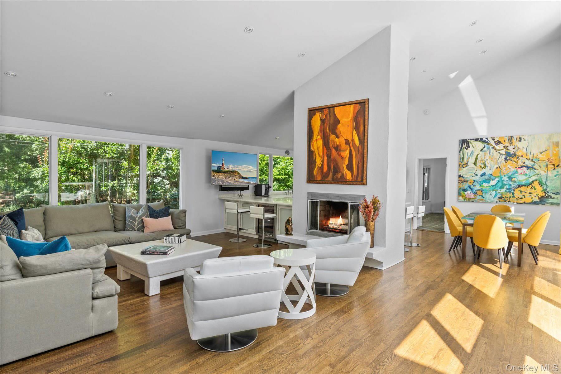 24 Saddle Lane, East Hampton, NY 11937