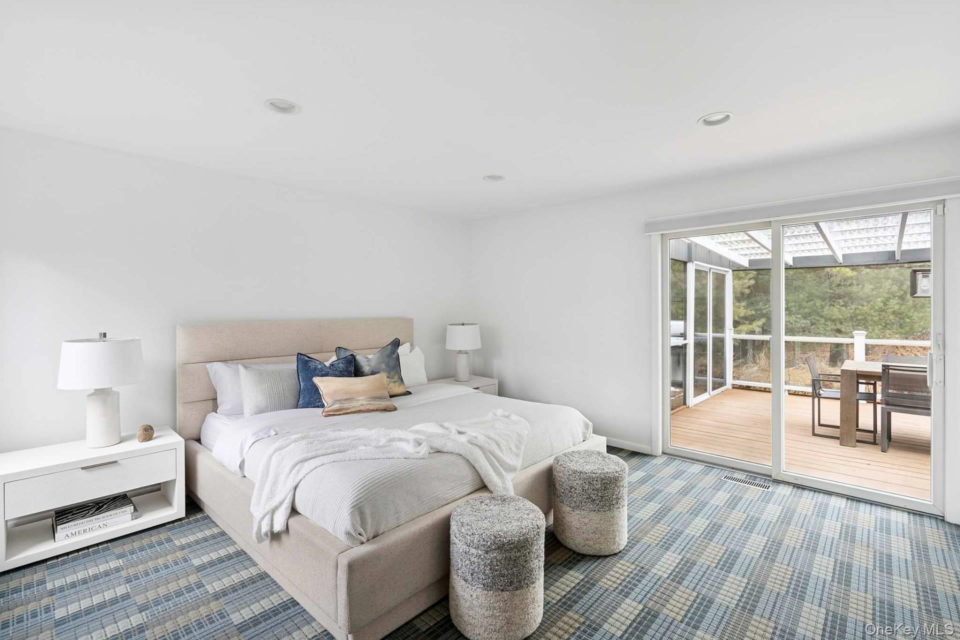 24 Saddle Lane, East Hampton, NY 11937