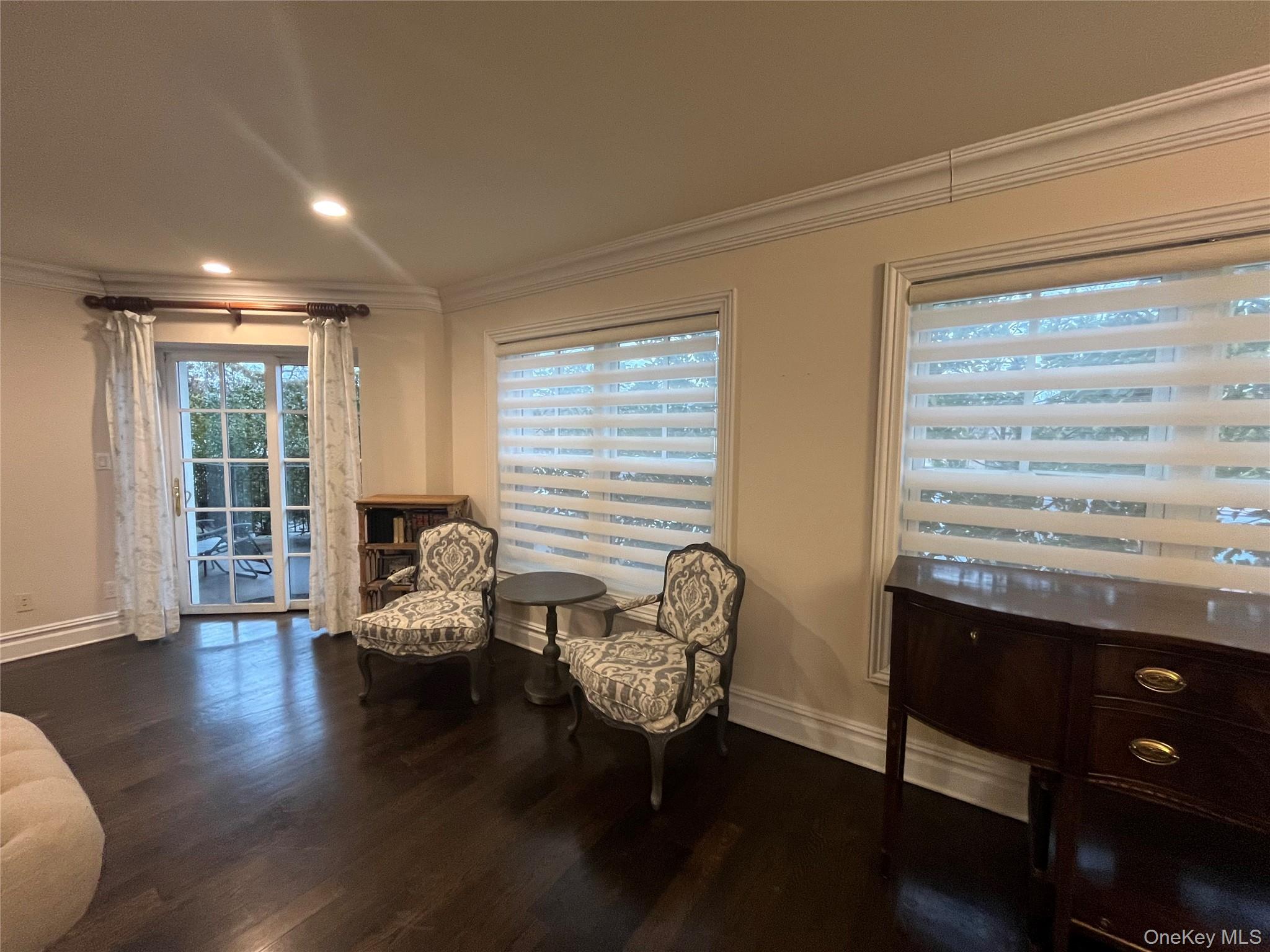 260 Central # 135, Lawrence, NY 11559