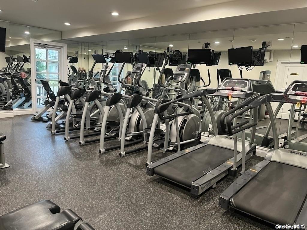 260 Central # 135, Lawrence, NY 11559