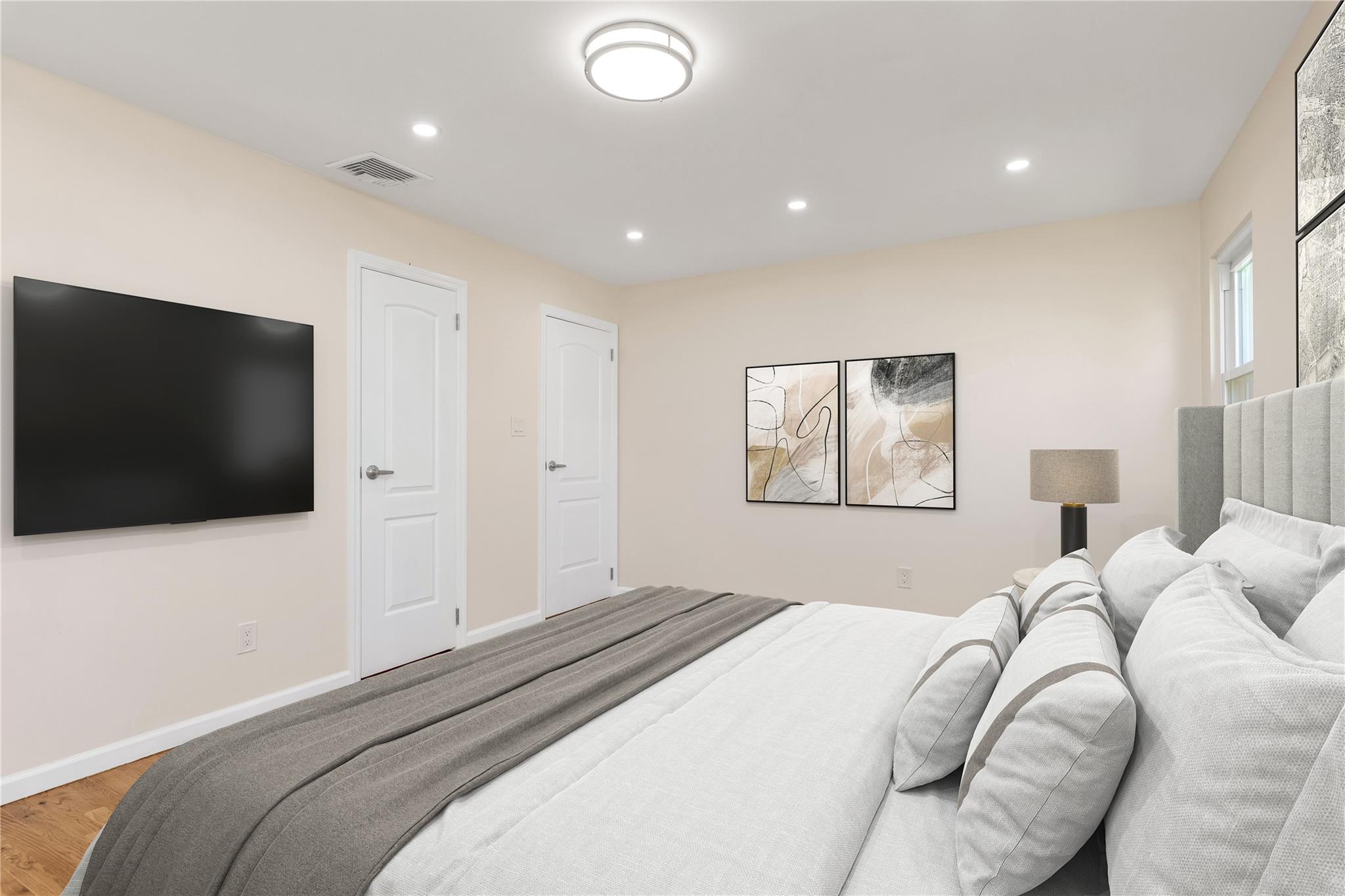 69 Woodward Street, Roslyn Heights, NY 11577