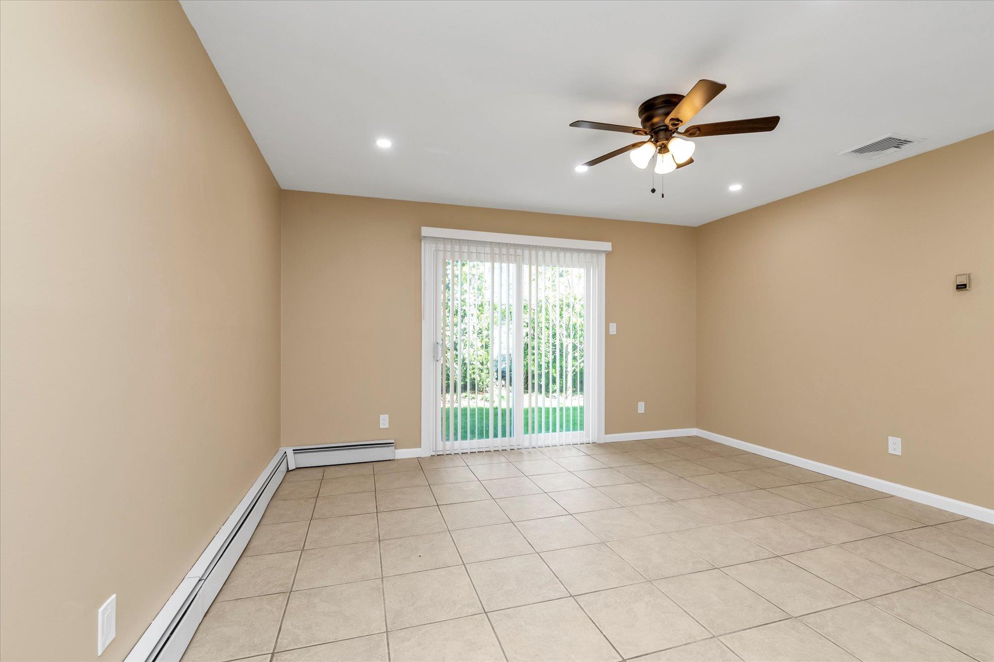 69 Woodward Street, Roslyn Heights, NY 11577