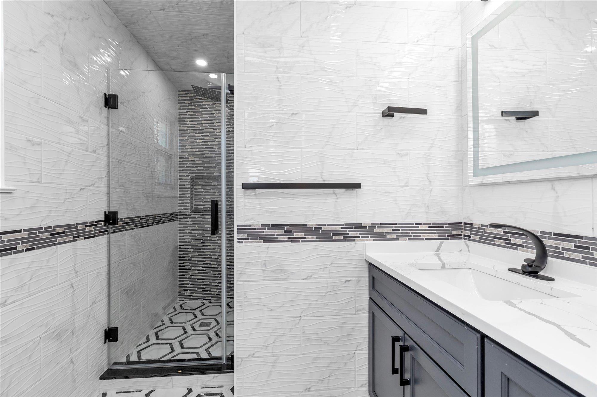 69 Woodward Street, Roslyn Heights, NY 11577