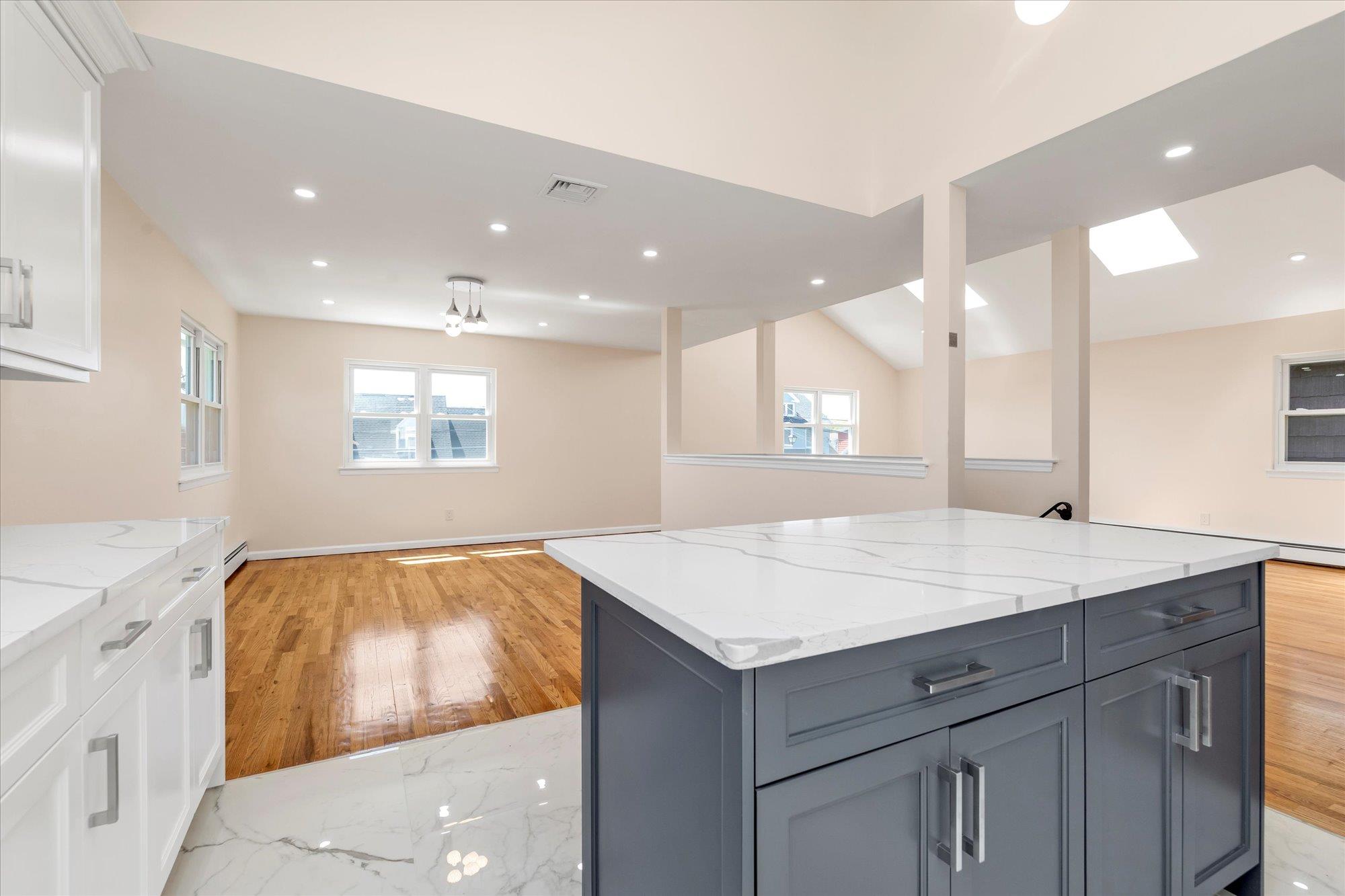 69 Woodward Street, Roslyn Heights, NY 11577