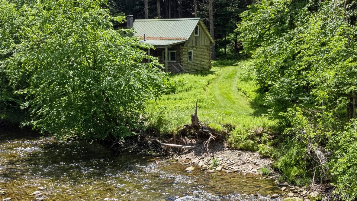 56 Saw Mill Road, Claryville, NY 12725