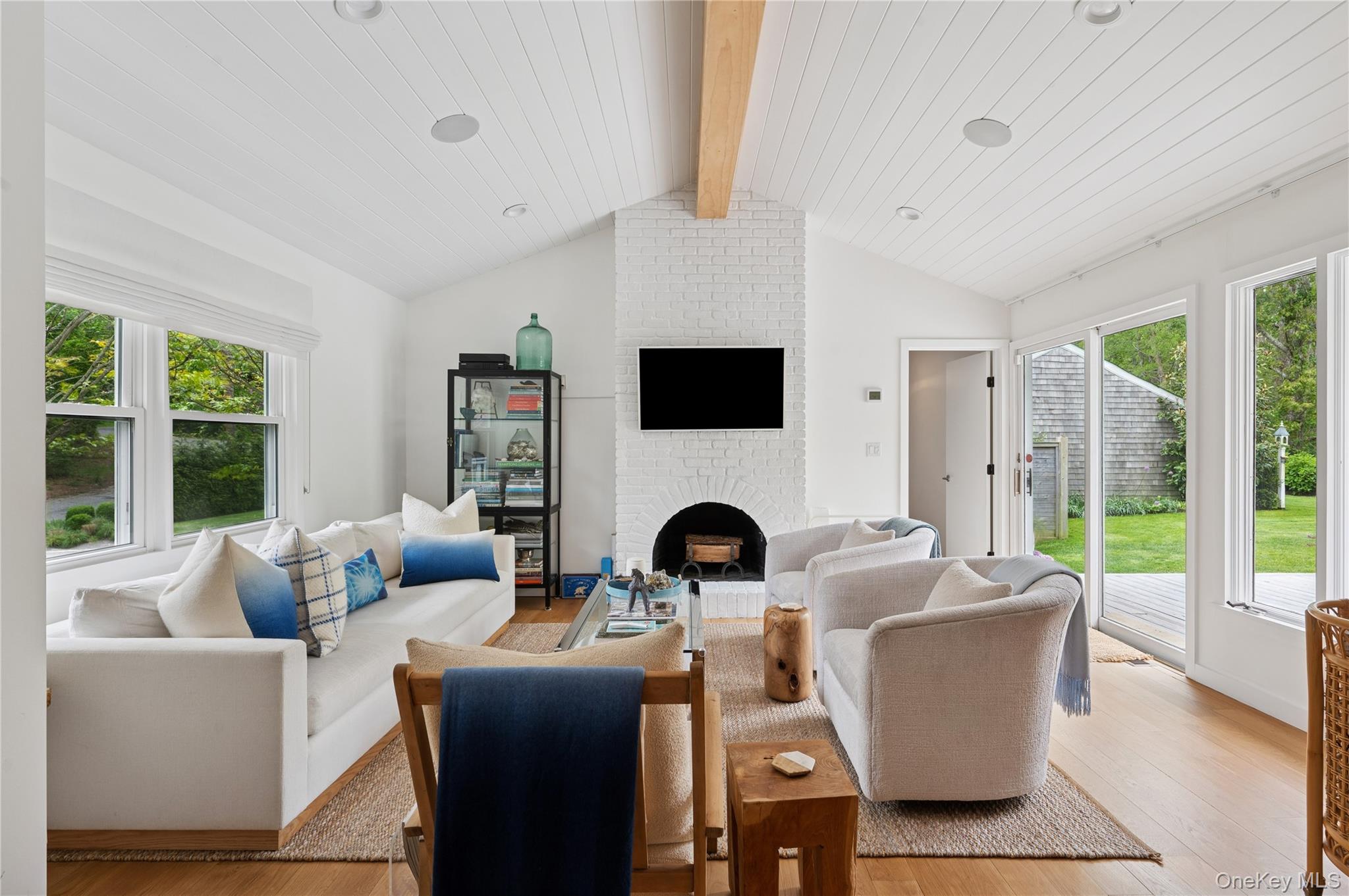 73 Charla Drive, Southampton, NY 11968