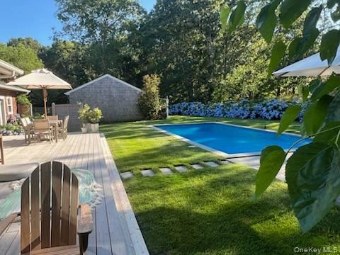 73 Charla Drive, Southampton, NY 11968