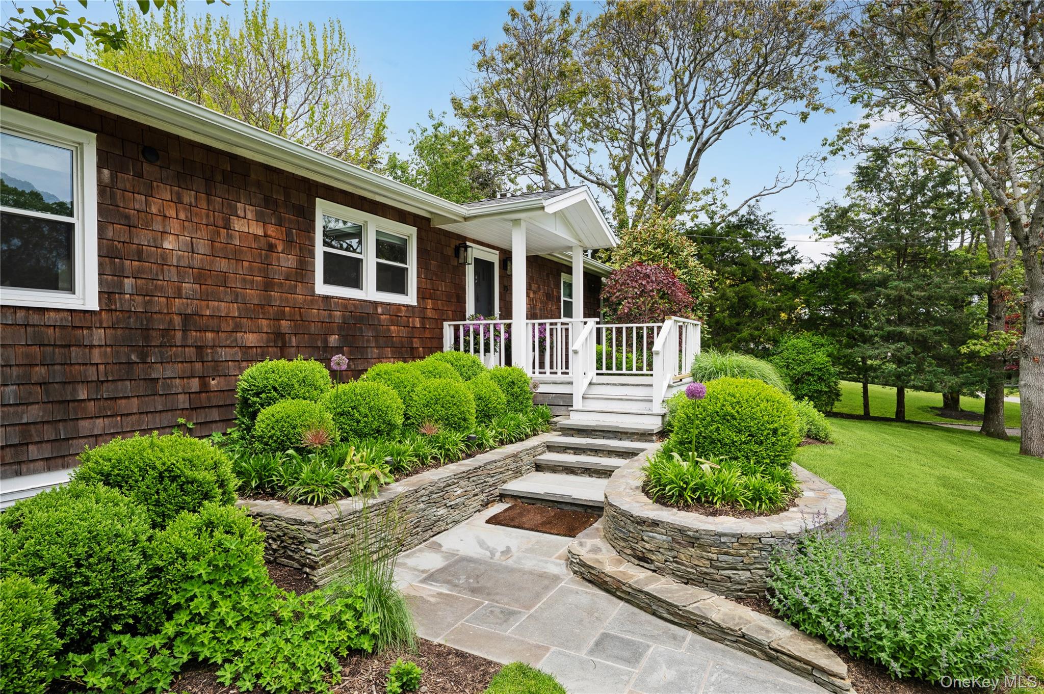 73 Charla Drive, Southampton, NY 11968