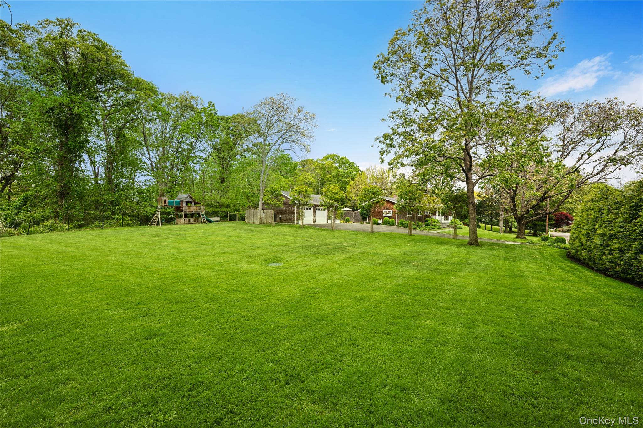 73 Charla Drive, Southampton, NY 11968