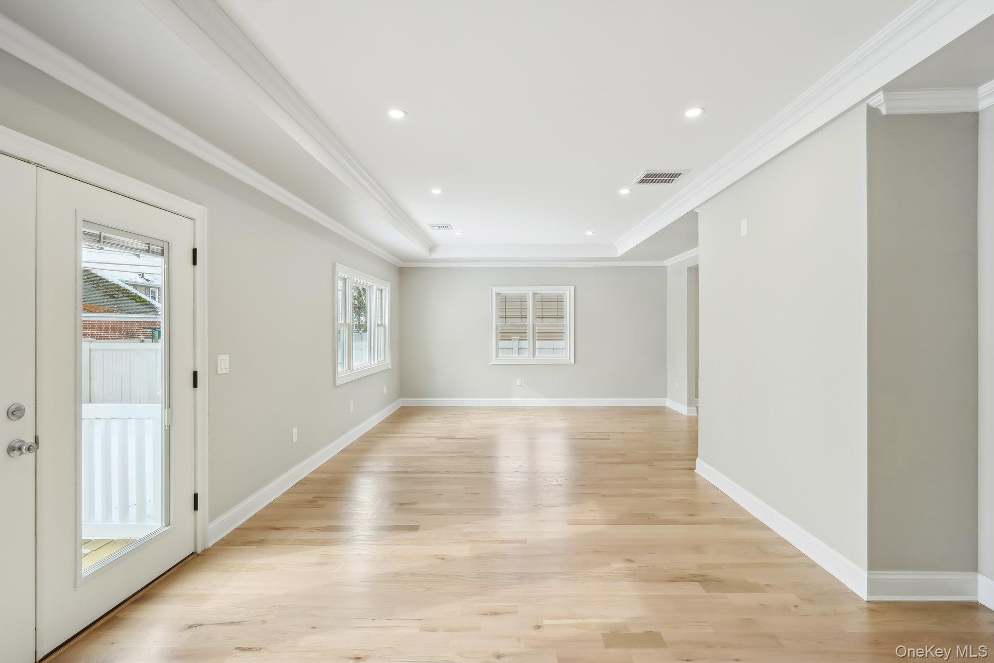 12 Shepherd Street, Rockville Centre, NY 11570