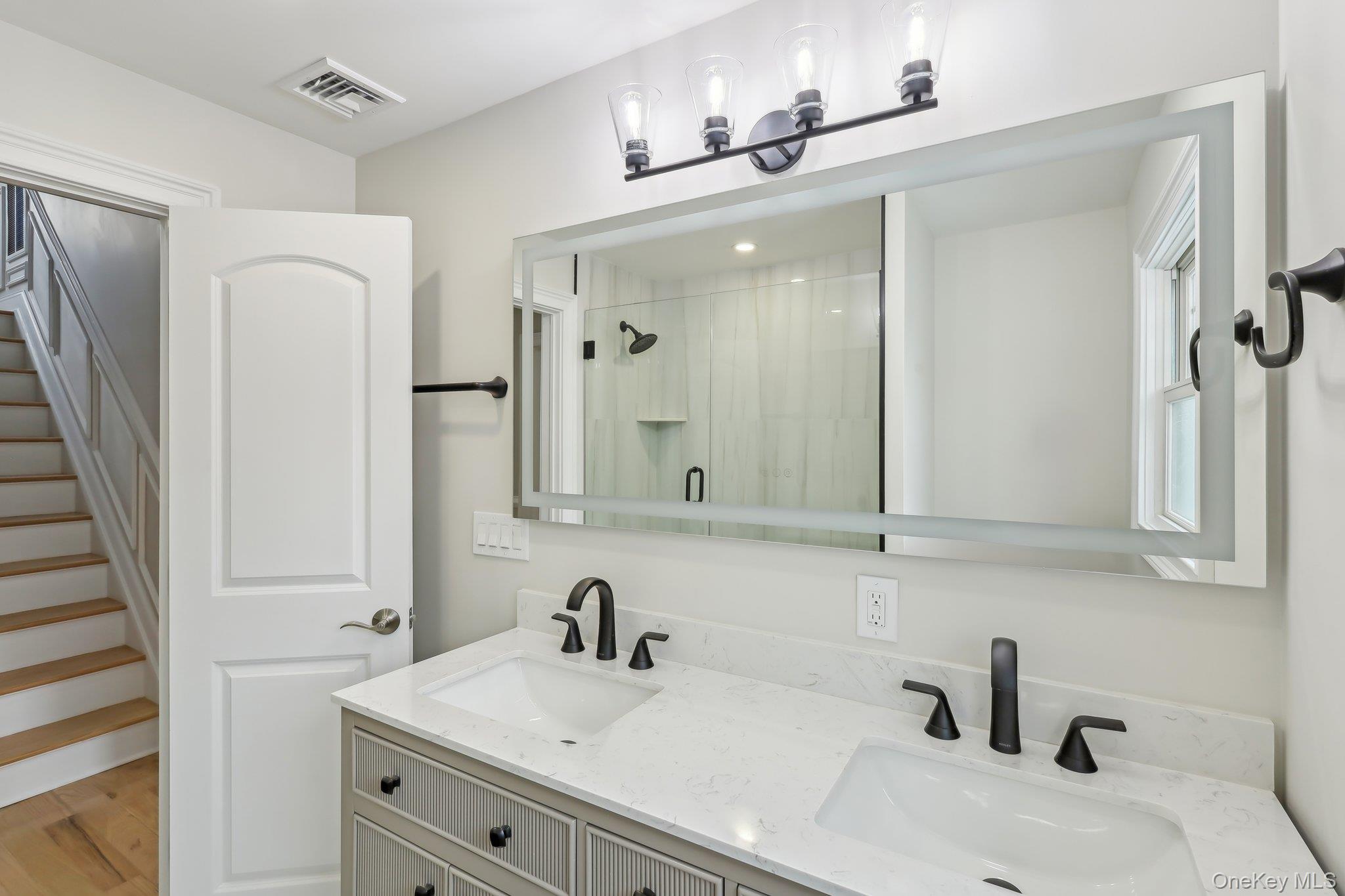 12 Shepherd Street, Rockville Centre, NY 11570