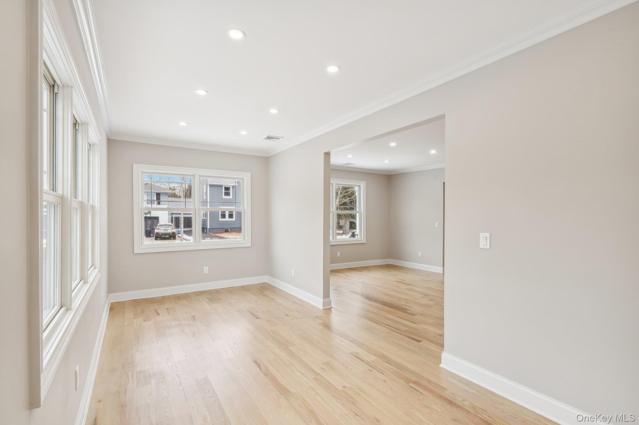 12 Shepherd Street, Rockville Centre, NY 11570