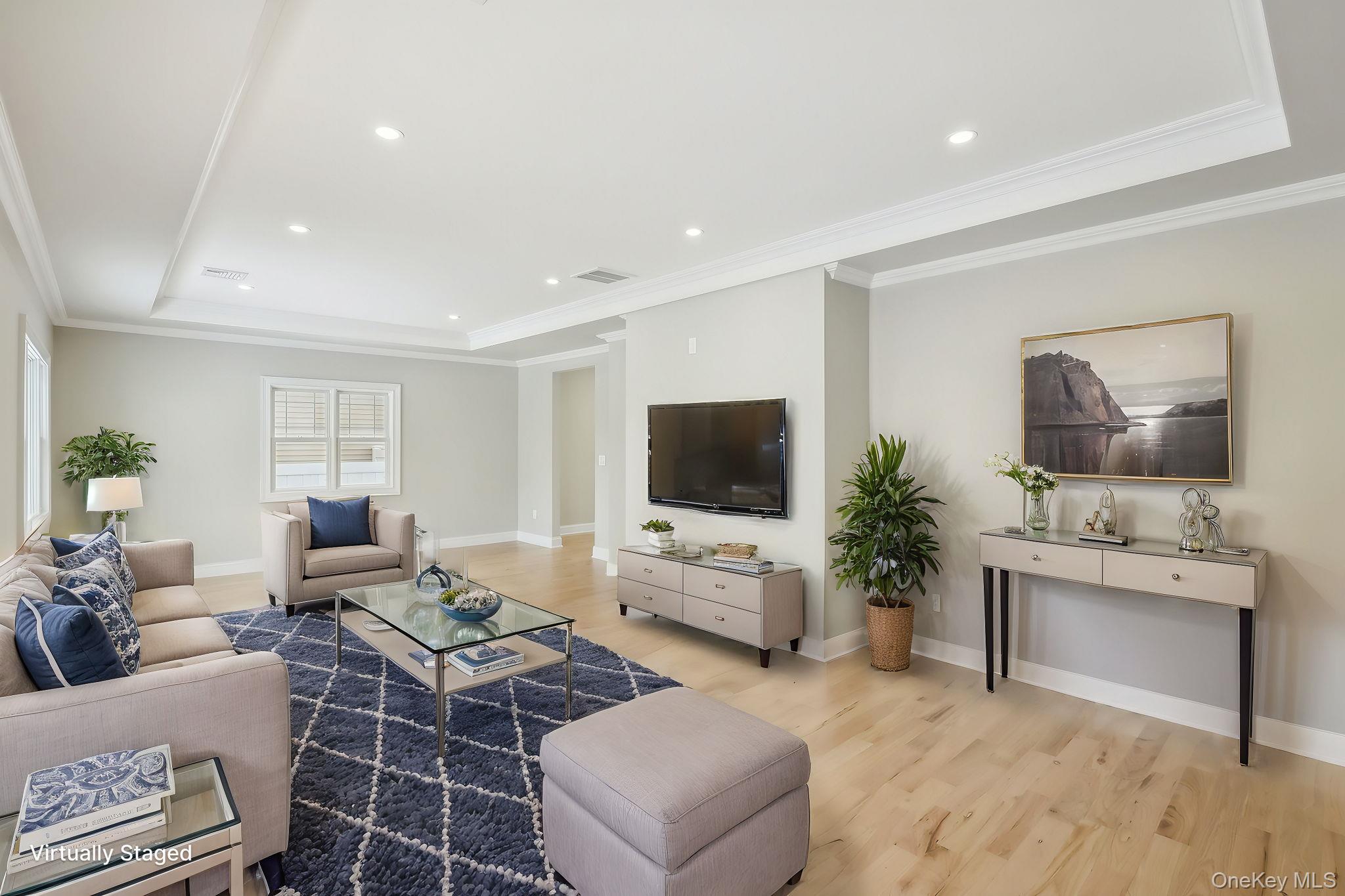 12 Shepherd Street, Rockville Centre, NY 11570