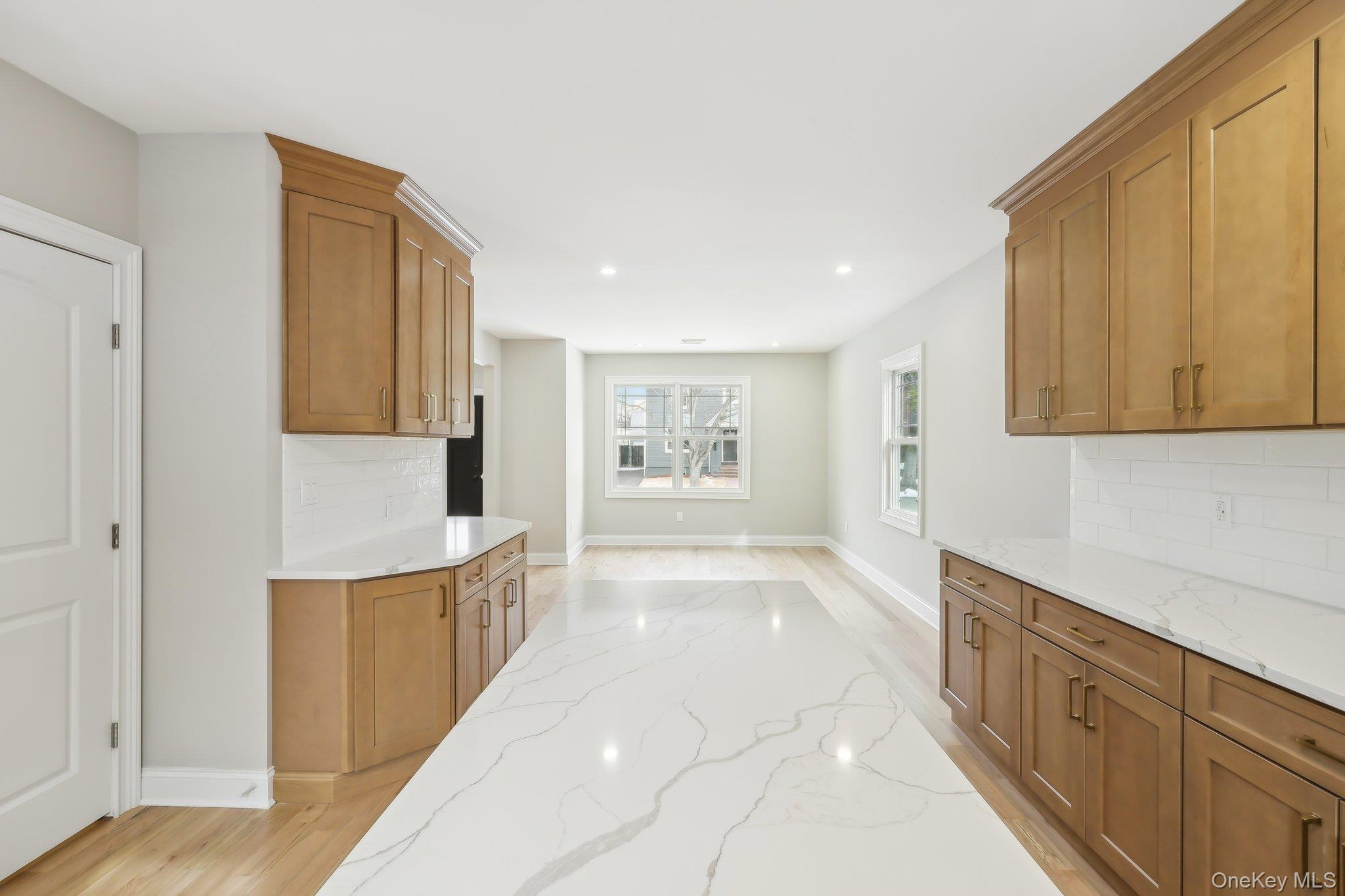 12 Shepherd Street, Rockville Centre, NY 11570