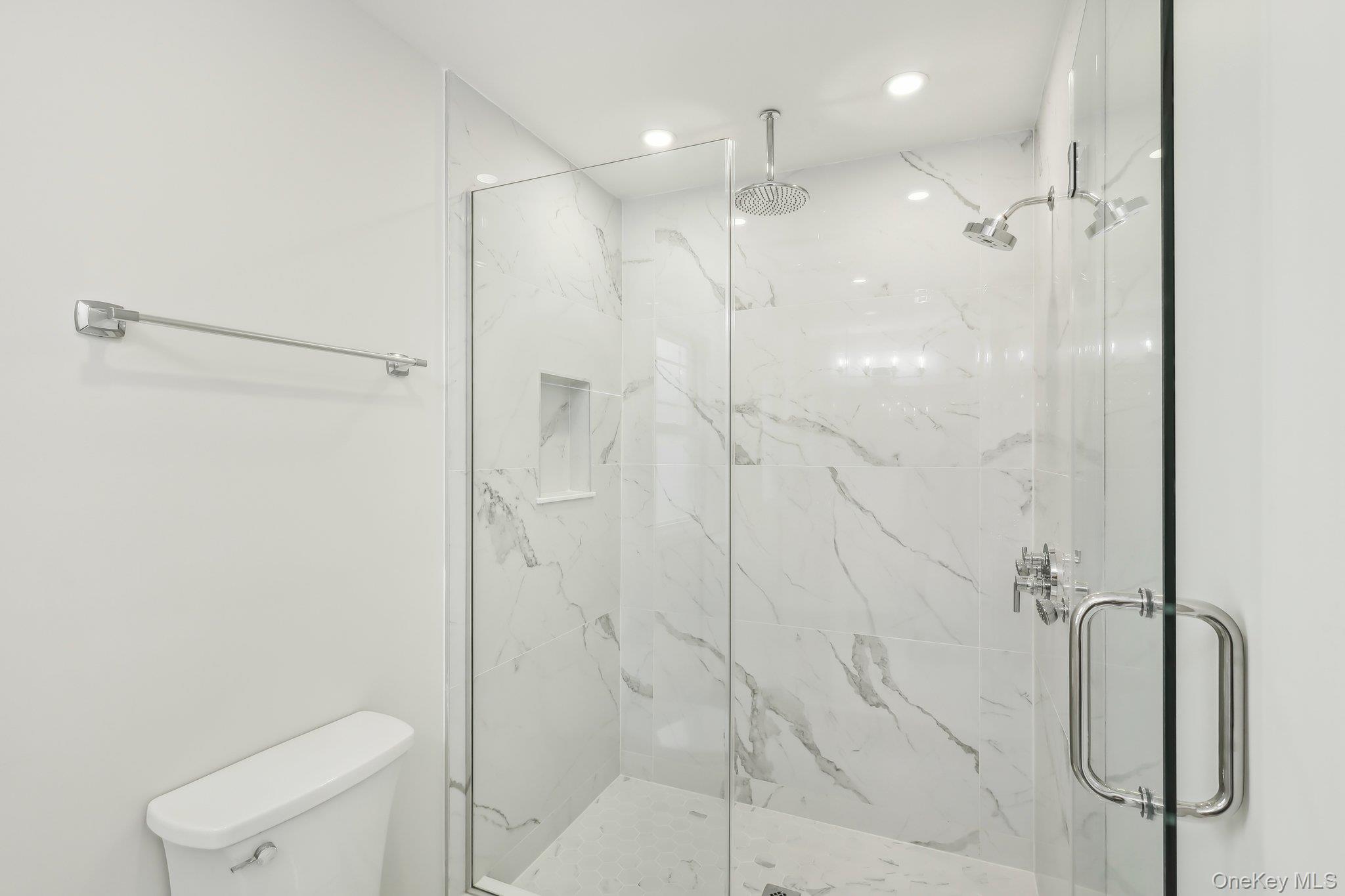 12 Shepherd Street, Rockville Centre, NY 11570